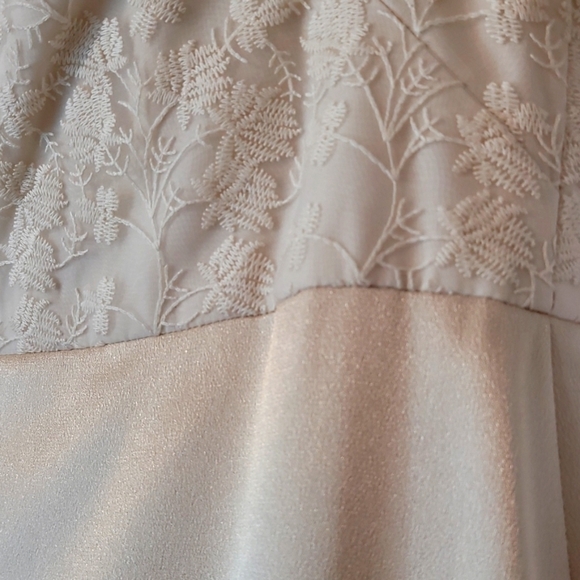 GAL Meets Glam Adele Off The Shoulder Dress - Picture 13 of 17